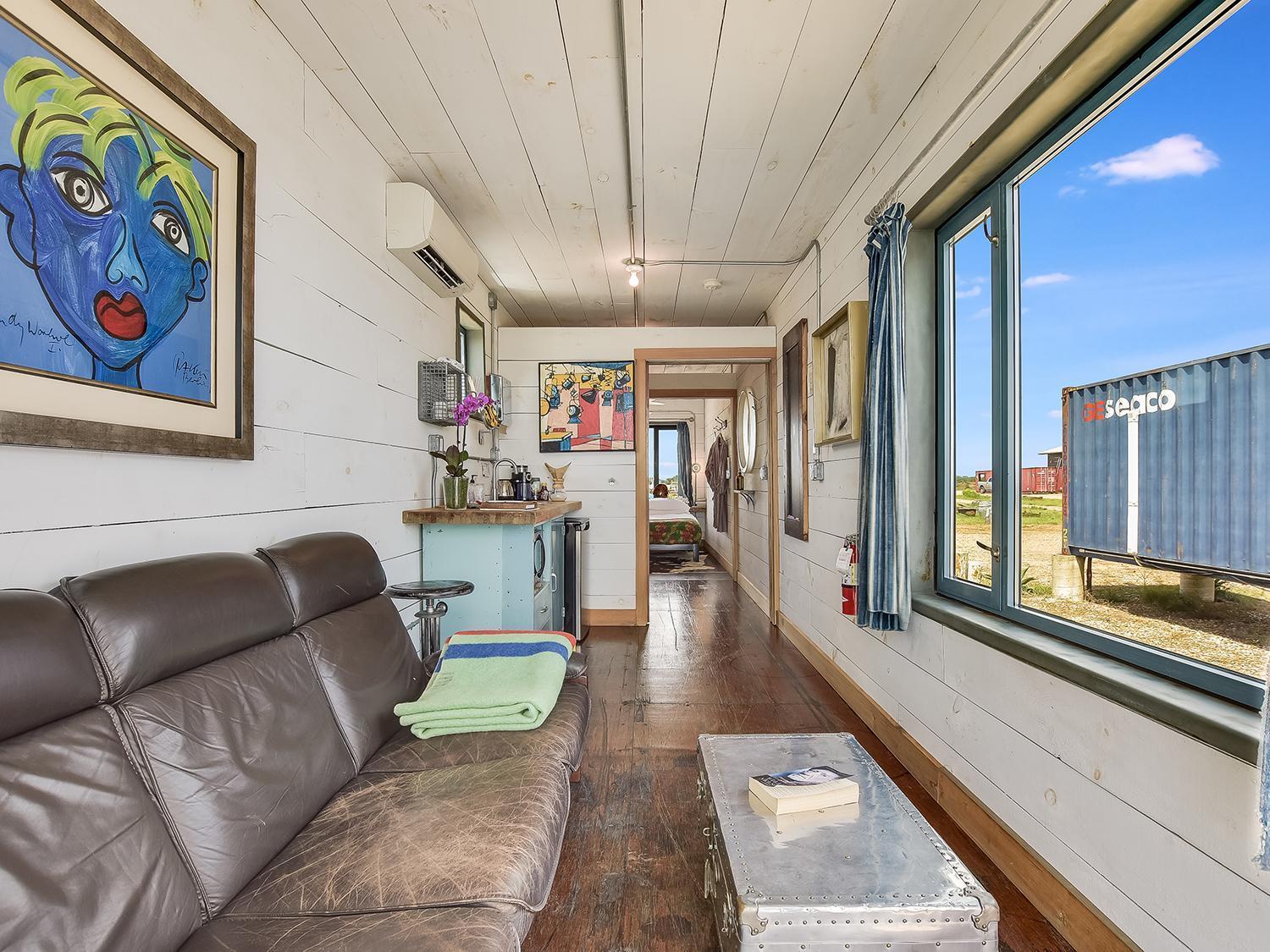 Flophouze Shipping Container Hotel Round Top 客房 照片